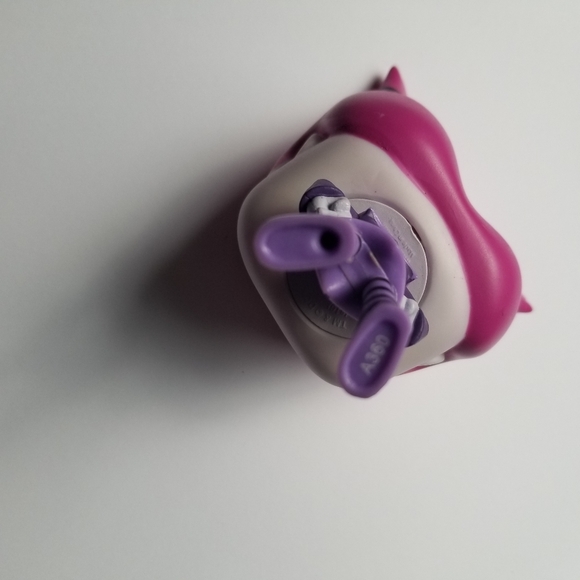 Purple And Pink Jinx Vinyl Funk Pop Figure From Teen Titans Go EUC No Bix - Picture 2 of 15